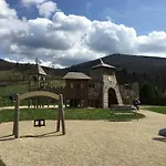 Pod Medvedi Horou アパート Loučná nad Desnou